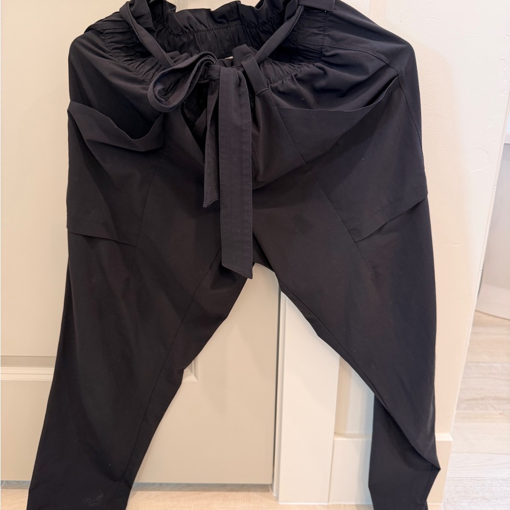 Black Tie-Waist Pants Athleta Sz 4